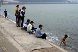 Jonathon begins his swim at Torquay sea front