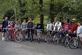 The group outside Steps Bridge YH.  From the left: Ken, Paul, Martin R, Shane, Peter, Martyn W, Philip, Richard, Paul, Mark, Steven, Richard and Roger