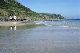 Steven & Martin chatting on Lannacombe Beach