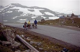 1300m above sea level and 14.1 miles from the hostel.  Overlooking Gjuvvatnet, with just 144m of climbing to go [New scan, 18/9/2019]