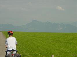 Gavin at Chemin du Gresalley, Vaulruz, on a hot summer's day, 33.1 miles into the ride