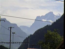 A brief view of Wetterhorn and Mittelhorn mountatins as we approach Zweilütschinen station