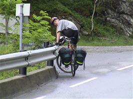 Olly takes a rest near the Lovre Viewoint, 21.2 miles into the ride