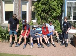 The group settles down for a group photo at the front of Salcombe Youth Hostel
