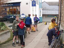 Arriving at the Terrace Café, Totnes