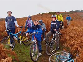 The whole group enjoys the rough track descent towards New Bridge