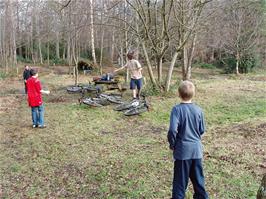 Frisbee game at Stover Country Park