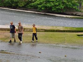 Low tide at Totnes weir