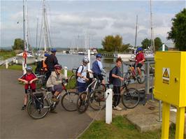 The start of the canal at Turf Lock