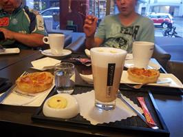 Excellent cakes and drinks at the Hotz Rust Bakery, Rotkreuz