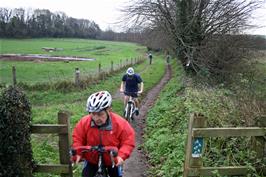 The cycle path from Cider Press Centre to the Dartington Hall Road