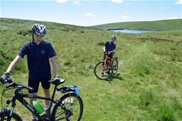 Heading towards the Abbots Way bridleway from the reservoir