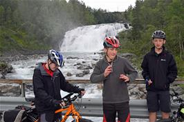 Dillan, Will and George at Mjølfjell bridge