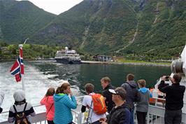 Leaving Flåm