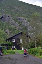 Skjolden youth hostel block