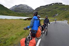 Bøvertonvatnet, 39km from Lom