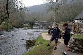 Fingle Bridge after lunch in the Fingle Bridge Inn