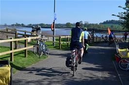 Continuing towards Starcross along the Exe Estuary