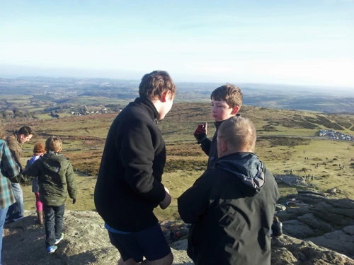 08 Feb 2015 · Bovey Tracey