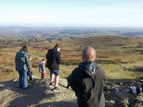 08 Feb 2015 · Bovey Tracey