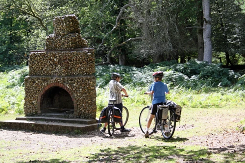 19 Aug 2014 · New Forest and Salisbury: Day 1 Home to Burley