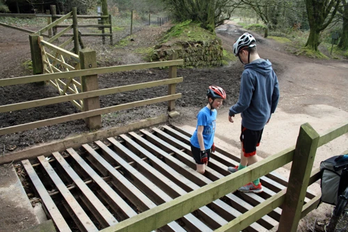 05 Apr 2015 · Quantocks & North Devon Coast: Day 1 Home to Minehead Youth Hostel