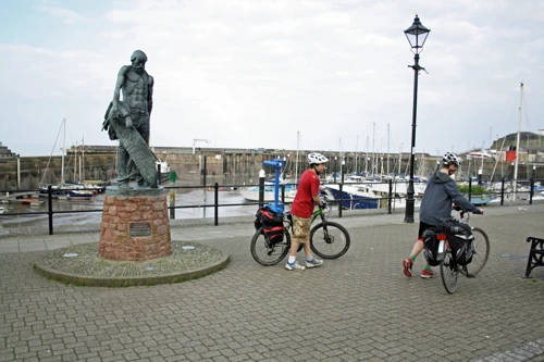 05 Apr 2015 · Quantocks & North Devon Coast: Day 1 Home to Minehead Youth Hostel