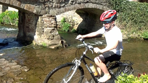 06 Apr 2015 · Quantocks & North Devon Coast: Day 2 Minehead to Exford Independent Hostel