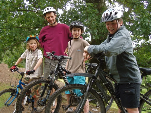 Ashley T, Tom, Donald and Ashley F on Hembury fort