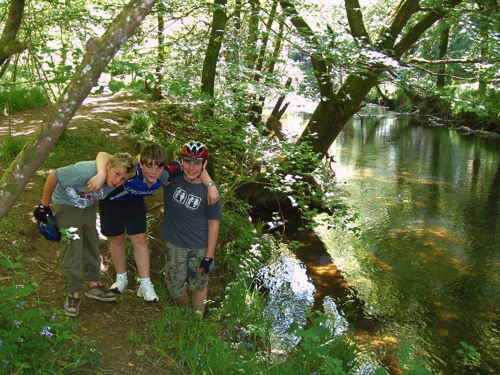 24 May 2009 · Fingle Bridge