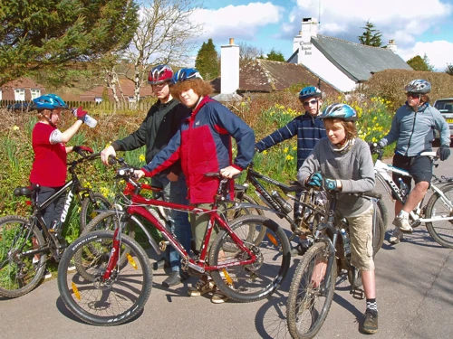 04 Apr 2010 · Easter Special: Diptford