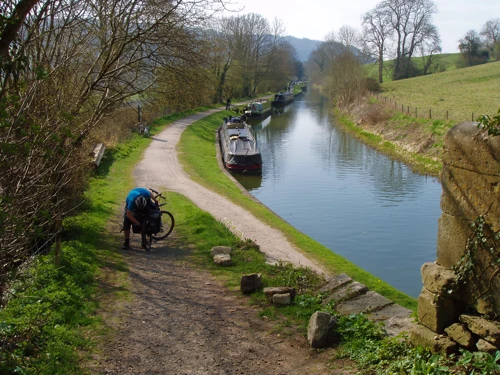 10 Apr 2010 · Bath & the Somerset Levels: Day 2 Bath to Cheddar YH