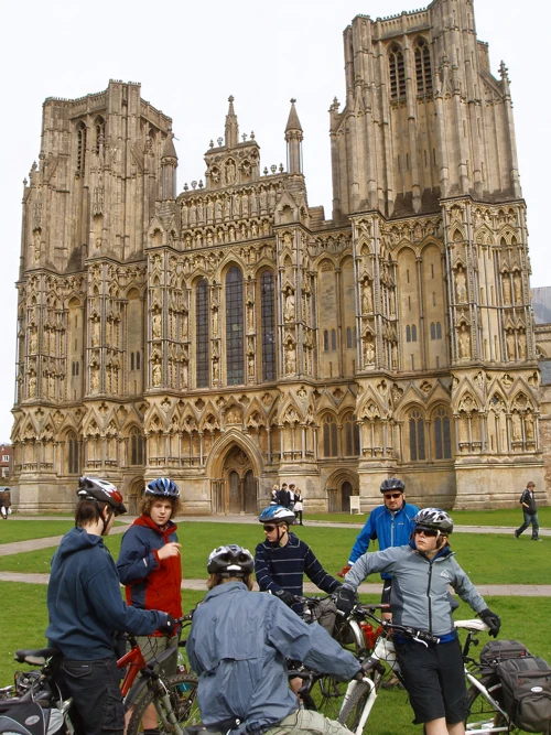 11 Apr 2010 · Bath & the Somerset Levels: Day 3 Cheddar to Street YH