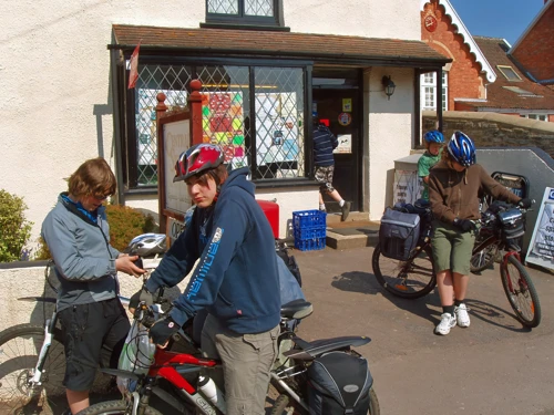 12 Apr 2010 · Bath & the Somerset Levels: Day 4 Street to Home