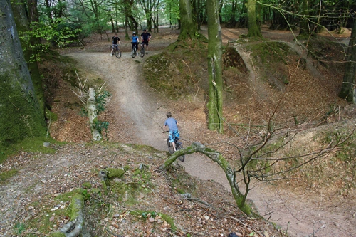 22 Apr 2011 · Exe Trail