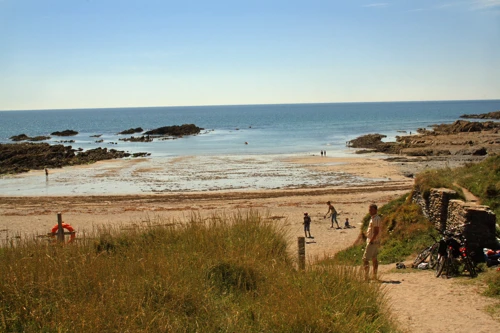 03 Jul 2011 · Ayrmer Cove