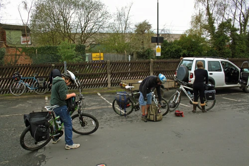 08 Apr 2012 · Cotswolds: Day 1 Home to Stratford YH