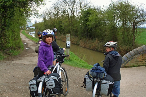 08 Apr 2012 · Cotswolds: Day 1 Home to Stratford YH