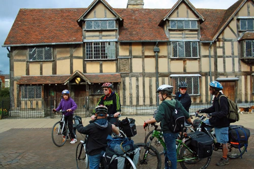08 Apr 2012 · Cotswolds: Day 1 Home to Stratford YH