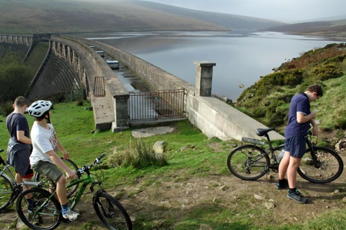 01 Nov 2015 · Avon Dam