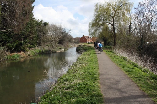 02 Apr 2016 · Somerset Levels and Bath: Day 1: Home to Street YH