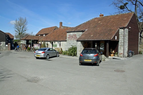 02 Apr 2016 · Somerset Levels and Bath: Day 1: Home to Street YH