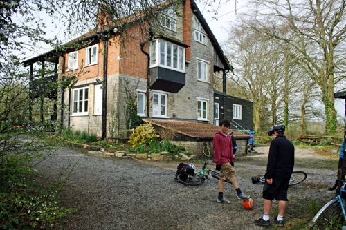 03 Apr 2016 · Somerset Levels and Bath: Day 2: Street to Cheddar YH