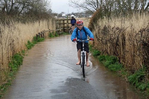28 Mar 2016 · Exe Estuary Cyclepath