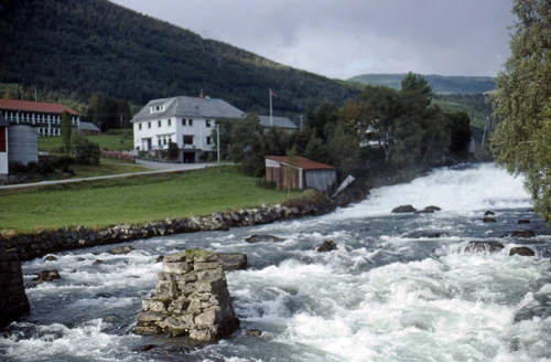 28 Aug 1989 · Norway: Day 13 Viksdalen to Balestrand