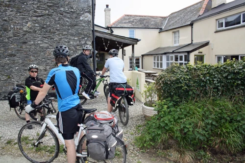 14 Apr 2014 · Cornish Coast: Day 3 Boswinger to Coverack