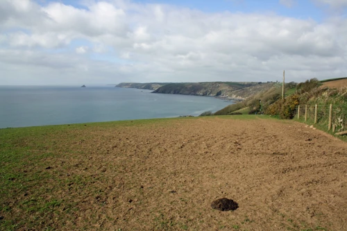 14 Apr 2014 · Cornish Coast: Day 3 Boswinger to Coverack