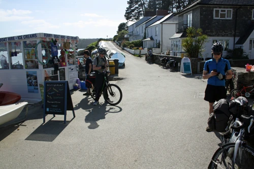 14 Apr 2014 · Cornish Coast: Day 3 Boswinger to Coverack