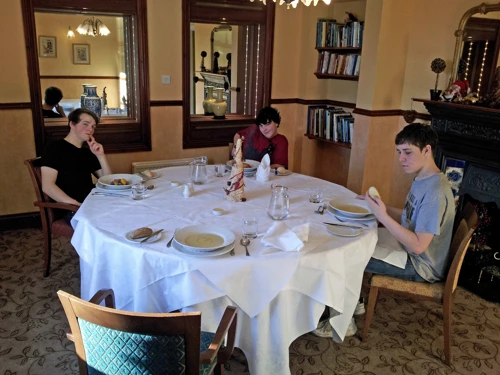 22 Dec 2013 · Christmas Lunch