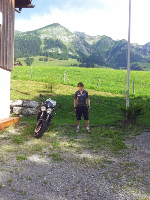 04 Aug 2013 · Switzerland: Day 6 Chateaux d'Oeux to Interlaken